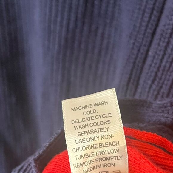 Ellos Navy And Red Sweater Size 2X (26/28) - Picture 7 of 7